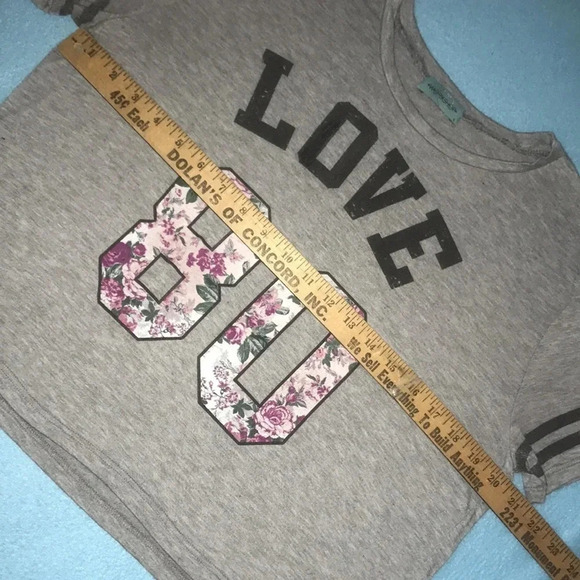 WORKSHOP crop top “LOVE 80” floral grey black stripes short sleeve size L - Picture 8 of 9